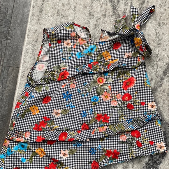 Top - Picture 2 of 3